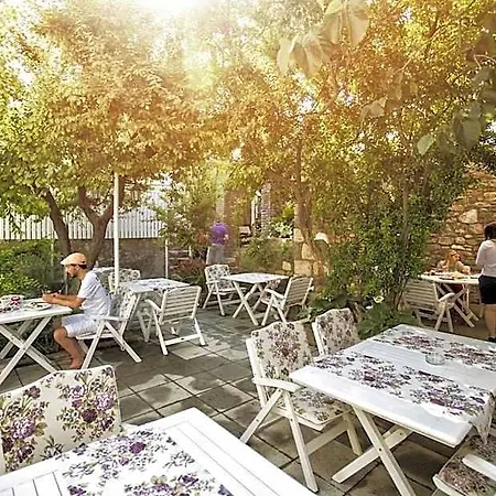 Fahri Hotel Bozcaada